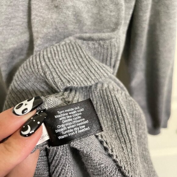 Lane Bryant Womens NWT Gray Ruffle Trim Faux Wrap Round Neck Sweater 18/20 - Picture 7 of 8